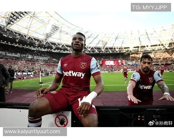 库杜斯本赛季运动战助攻已达四次领跑英超小心枪手防线